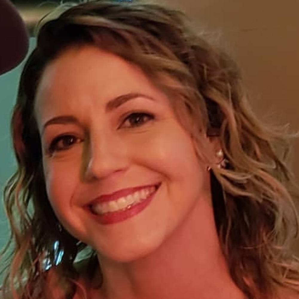 Meet your Posher, Desiree